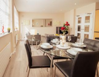 Executive longstays with free parking - 4