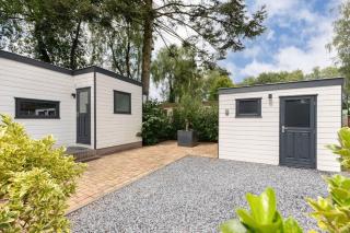 Chalet for 4 on the Veluwe - 1