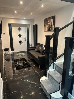 The Scouse Suite - 8