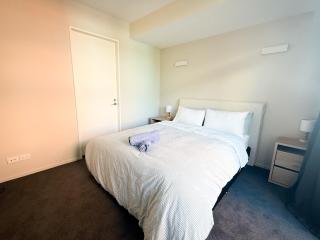 Elegant City Central Living - 4