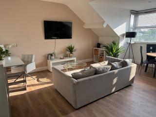 City Centre top floor large flat - 0