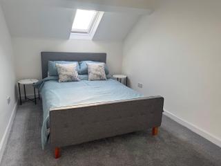 City Centre top floor large flat - 5