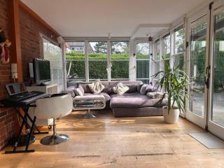 Central, house with 4 rooms, garden, Blankenese - 0