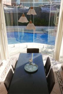 Fantastic Family Home with Pool at Concord - 0