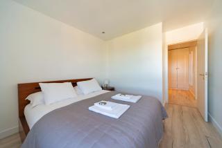 Modern 2 Bedroom Apartment with Balcony in Cascais - 8