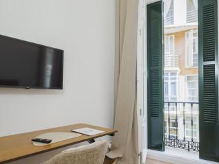 Cubo's Especeria Malaga Apartment for Adults - 1