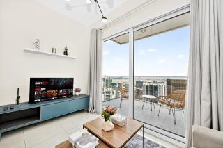 Sylish Studio with Balcony Views Near Dubai Mall - 7