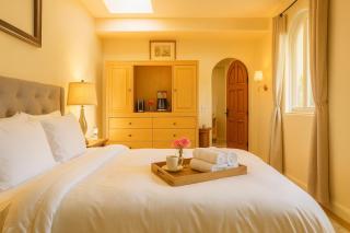 Modern Beverly Hills Homestay - 0