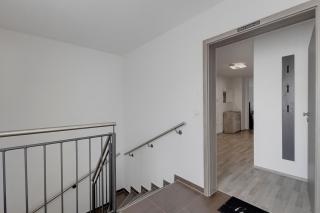 3-Bedroom Apartment with Garden Near US Army Gate 1 - 9