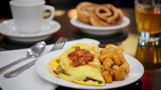 Best Western Premier Crown Chase Inn & Suites - 5