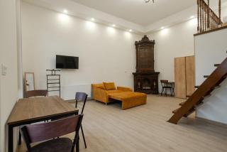 2 Signature Apartments on Agmashenebeli - 1