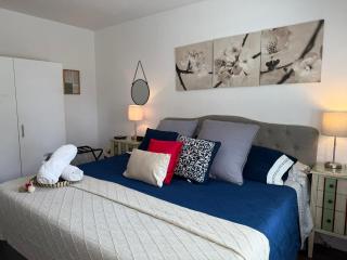 Cozy Private bedrooms Kitchen Wifi - Englewood - 6