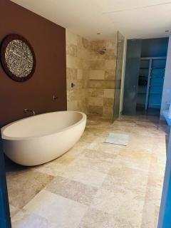Paramount Bay - Spectacular Ocean View - 1