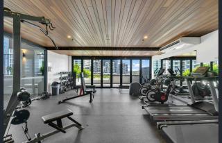The Cityscape Pad with 2BR, 3-bed & Free Parking - 5