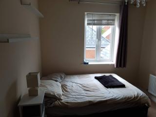 Charming Bicester Retreat Near Oxford & Cotswolds - 3