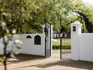Nooitgedacht Guest Farm Cottages - 3