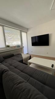 Zentrales und renoviertes Apartment nähe Medienhafen mit Balkon - 8