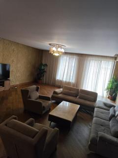 Fabolous Apartment In The City Center - Tbilisi - 4