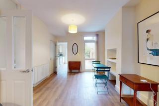 2Bedroom House Near Wood Green Tube & Bus Stop - 4