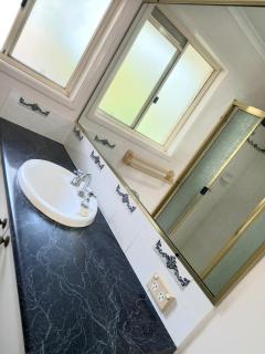 3mins walk to shopping centre&city bus, airport - 3