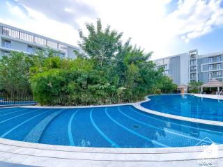 Spacious 1-BR with Balcony & Leisure Facilities - 6