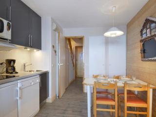 Appartement rénové au pied des pistes avec balcon et casier à skis - FR-1-181-1972 - 2