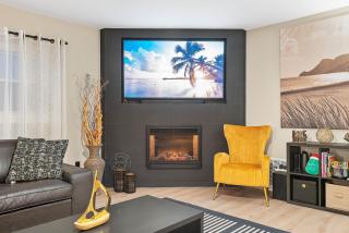 Coastal Canal Front Retreat with Pool & Hot Tub - 4