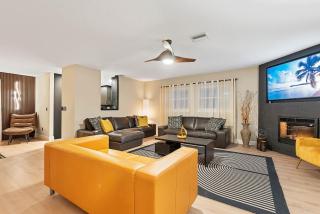 Coastal Canal Front Retreat with Pool & Hot Tub - 3