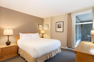 Woodrun Lodge 211 | Ski-In Ski-Out Condo w/ Heated Pool, Hot Tub, Parking, & Gym - Whistler - 1