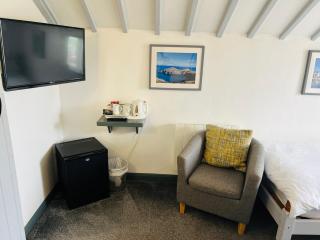 The Fourways Inn - 7
