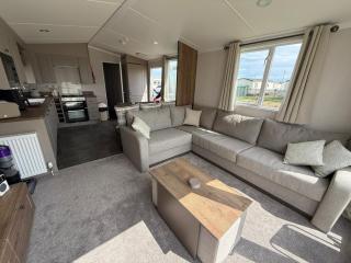 Paddocks 24 - Coastfields Holiday Village - Meadow Lakes Caravan Hire - 1