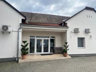 Vácz Hotel - 8