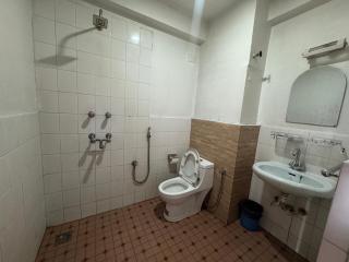 Om taraguest house - 2
