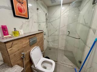 Penta Square Top Floor Studio - 5