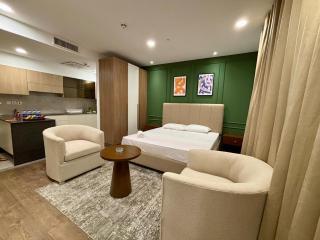 Penta Square Top Floor Studio - 1