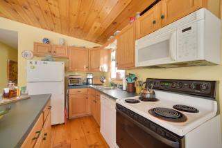 Private 7-Acre Retreat On-Site Pond, Streams - 7