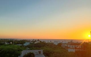 Ocean View! King-size Bed! 2min to the Beach! - 8