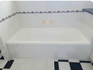 3mins walk to shopping centre city bus airport train station - 5