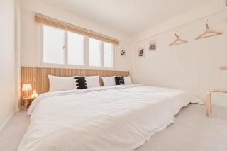 망원한강도보5분 망원시장 망리단길 홍대11분 14인 넷플렉스 짐보관 - 7