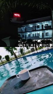 Hotel K2 Square Hotel and Restaurant - 2