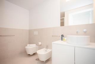 Liiiving in Porto-Modern & Glam Rooftop Apartment - 7