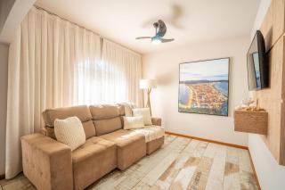 Casa térrea com 03 quartos em Canto Grande - 9