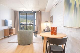 Riverlands - Mountain View 1-BR Premium Apartment - 5