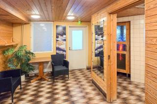 Hotel Ukkis & Safaris - 9