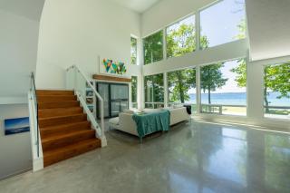 Old Mission Peninsula Luxury on West Bay - 6