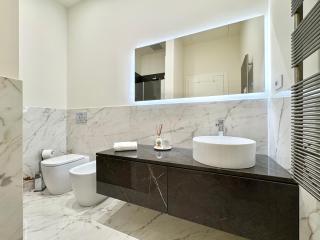 Duomo Luxury Apartment - 8