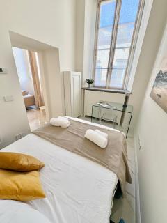 Duomo Luxury Apartment - 6