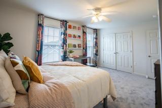 New Modern Comfort with Pool and Clubhouse - 6