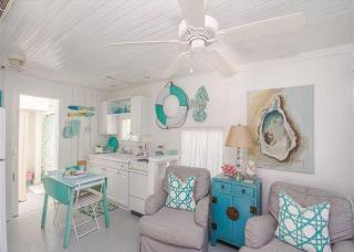 Old Love Cottage by Tybee Cottages - 9