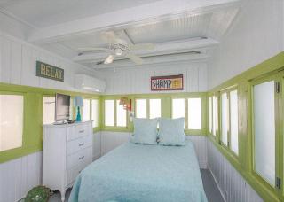 Old Love Cottage by Tybee Cottages - 7